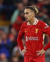 记者：齐米卡斯渴望加盟罗马，但罗马和利物浦转会方式上分歧很大