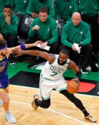 B体育官网下载APP-bsports官方平台-Bsports必一体育官网-布朗渴望在新赛季迎来爆发 事关荣誉更事关钱途